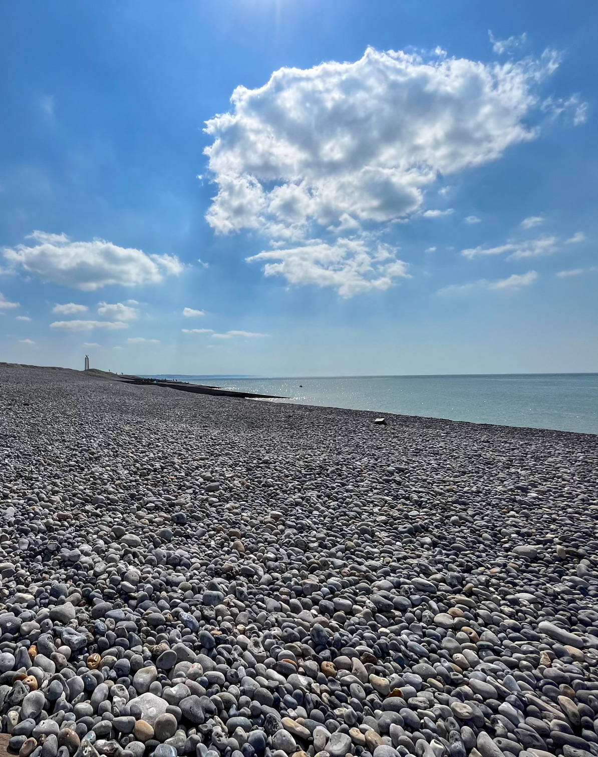 plage-galet-phare-pointe-hourdel